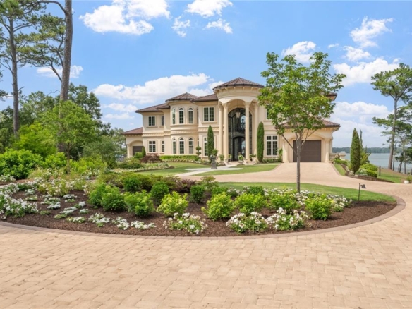 1680 Godfrey LN Virginia Beach VA, 23454